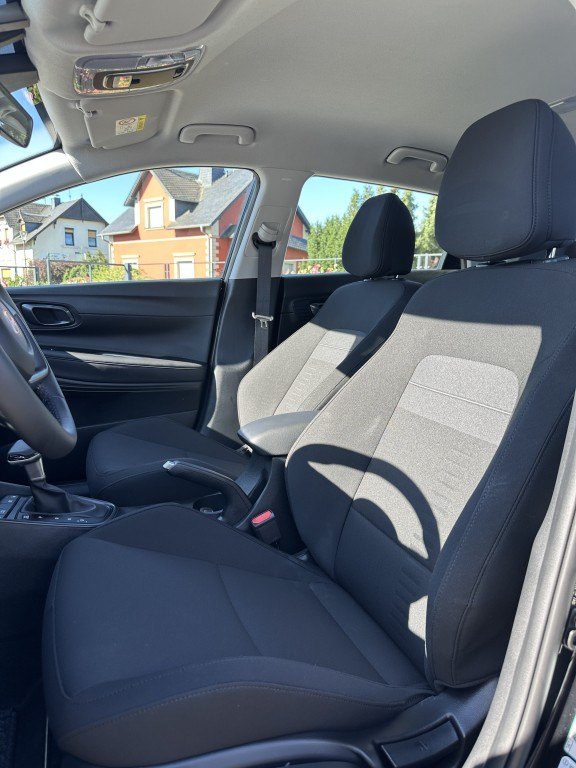 HYUNDAI BAYON 1.0 T-GDI DCT Trend – Bild 11