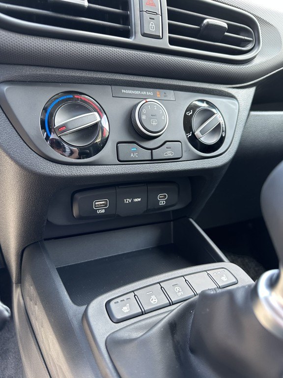 HYUNDAI i10 1.0 Trend – Bild 12