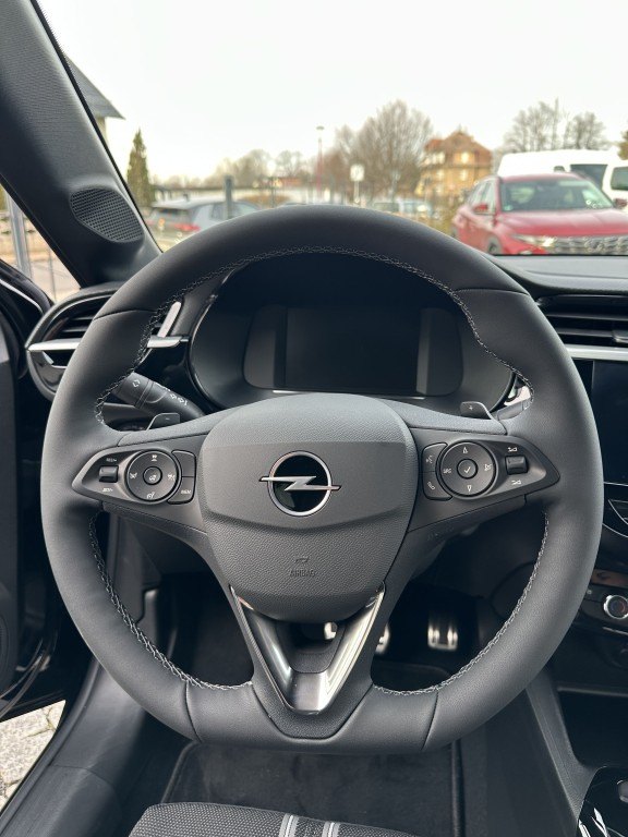 OPEL Corsa 1.2 Direct Injection Turbo Automatik GS – Bild 14