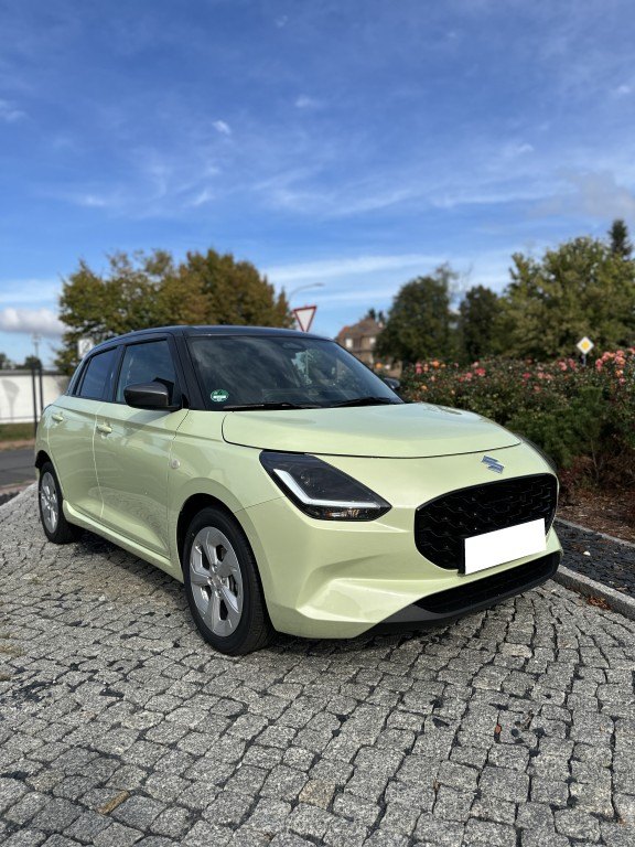 SUZUKI Swift 1.2 Hybrid CVT Comfort – Bild 3