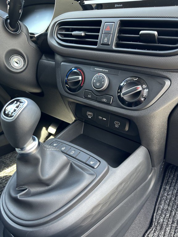 HYUNDAI i10 1.0 Trend – Bild 14