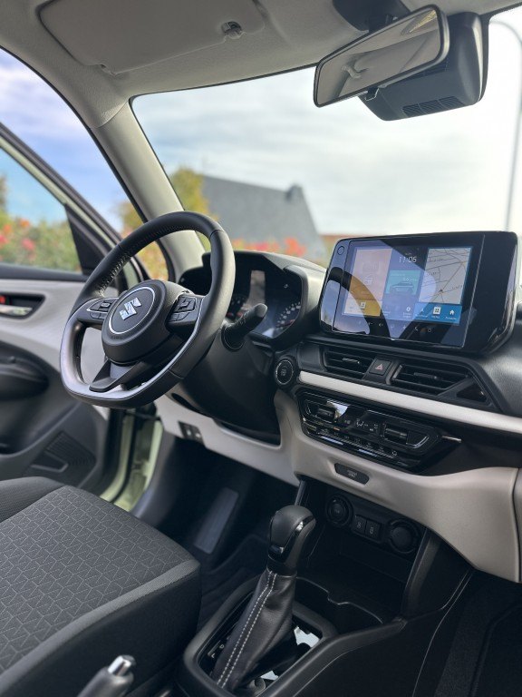 SUZUKI Swift 1.2 Hybrid CVT Comfort – Bild 13