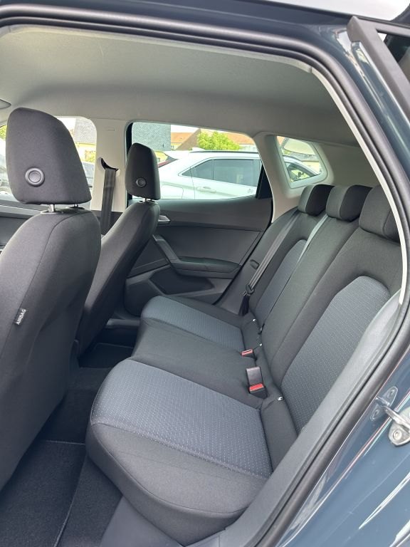 SEAT Arona 1.0 TSI OPF DSG Road Edition – Bild 13