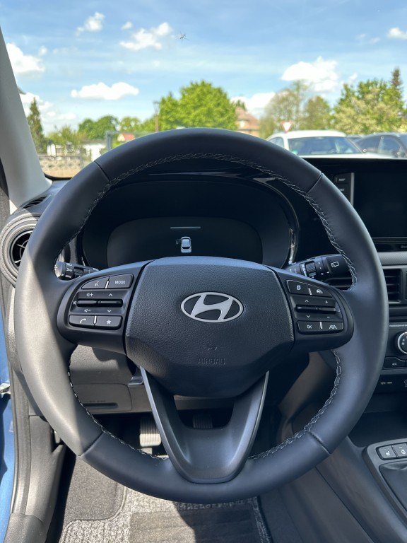 HYUNDAI i10 1.0 Trend – Bild 11