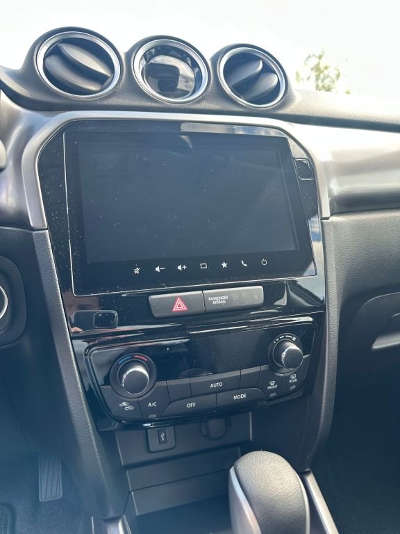 SUZUKI Vitara 1.4 Boosterjet Hybrid AT Comfort – Bild 13
