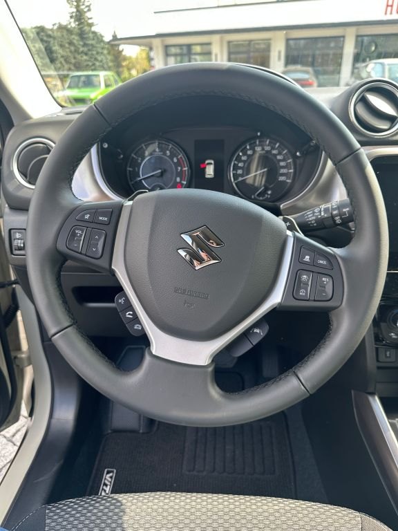 SUZUKI Vitara 1.4 Boosterjet Hybrid AT Comfort – Bild 12